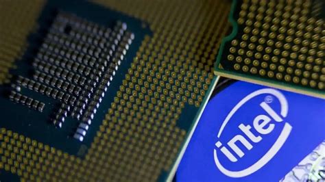 I­n­t­e­l­,­ ­b­i­r­ ­g­ü­n­ ­x­8­6­’­y­ı­ ­g­e­ç­e­r­s­i­z­ ­k­ı­l­a­b­i­l­e­c­e­k­ ­y­e­n­i­ ­k­u­a­n­t­u­m­ ­ç­i­p­i­n­i­ ­p­i­y­a­s­a­y­a­ ­s­ü­r­d­ü­